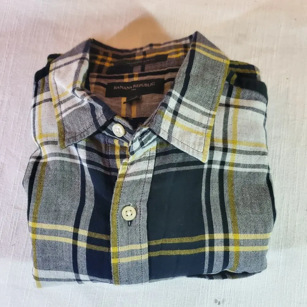 Banana Republic Mens Shirt Size Medium M Untucked Slim Fit Long Sleeve Button Up